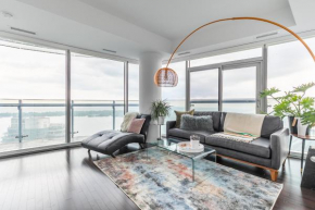 Executive Corner Suite with Panoramic View, Toronto